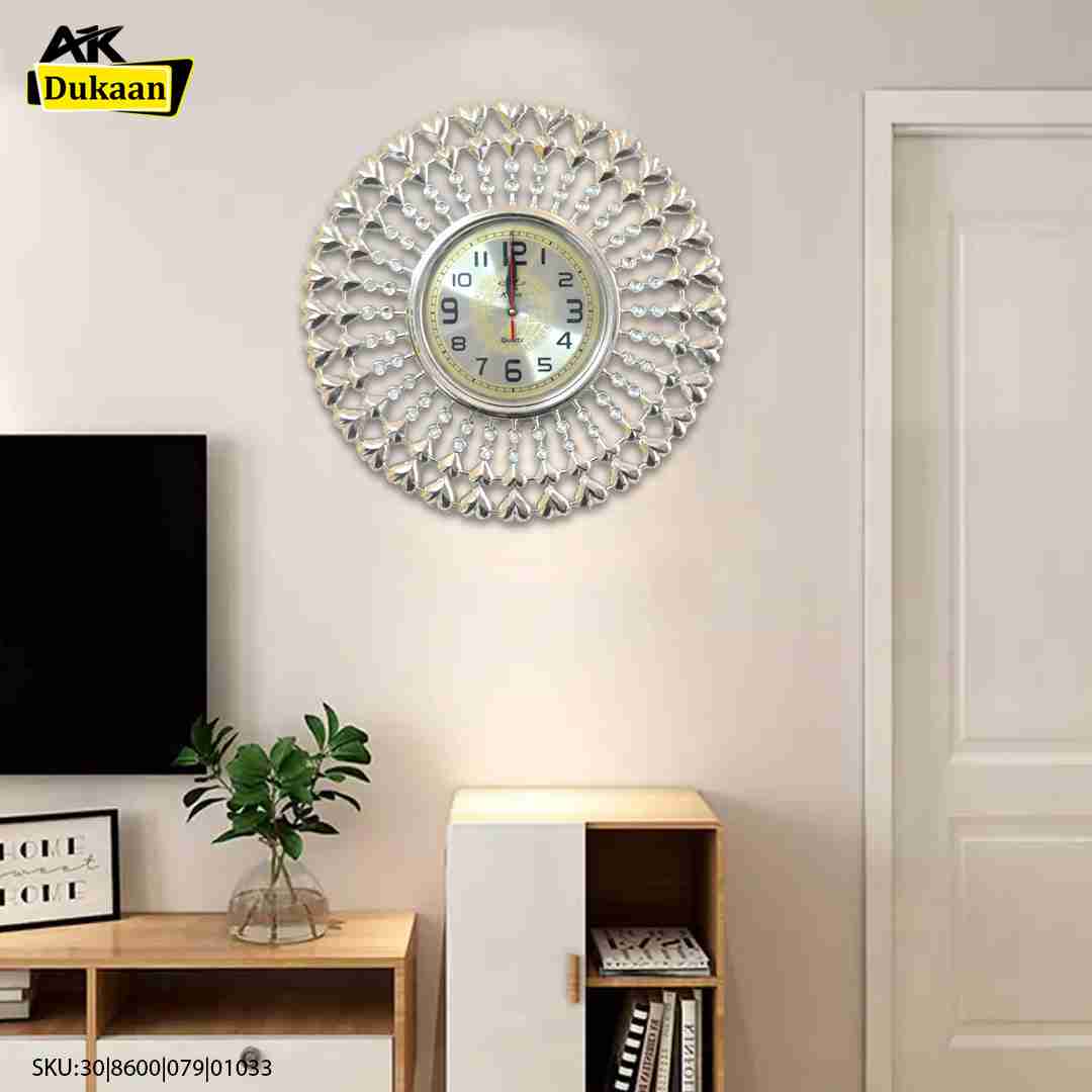 Wall Clock with Golden Crystal Heart